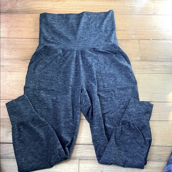 Offline by Aerie Fold Over Hugger High Waisted Jogger size: S Charcoal - Picture 2 of 5